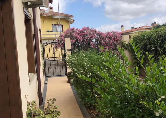 Guspini-casa Vacanze Con Giardino Iun R1321 * Guspini
